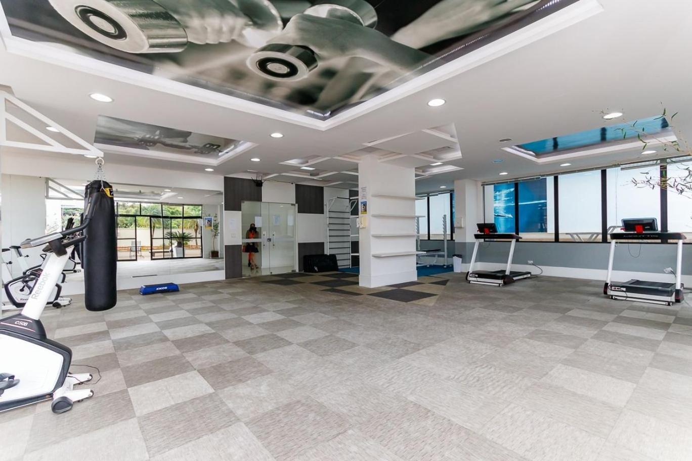 Apto Em Frente Ao Shopping Com Piscina Aquecida Apartamento